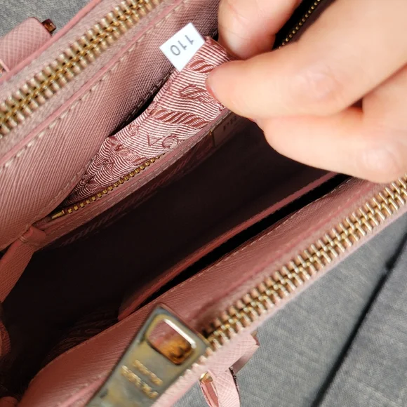 Prada Saffiano Tote - Picture 13 of 17